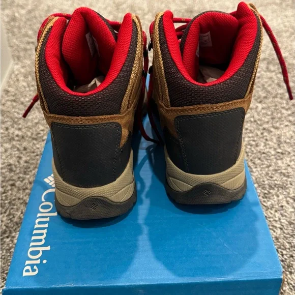 Columbia Women’s Newton Ridge Plus Waterproof Amped - Picture 4 of 5